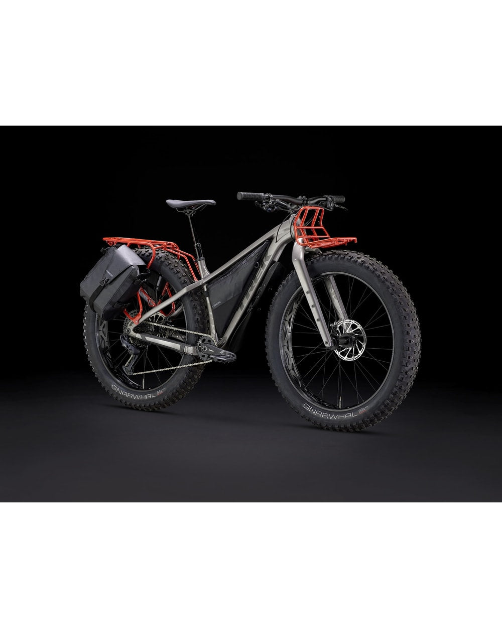 Trek Farley 9 fat bike, three-quarter view