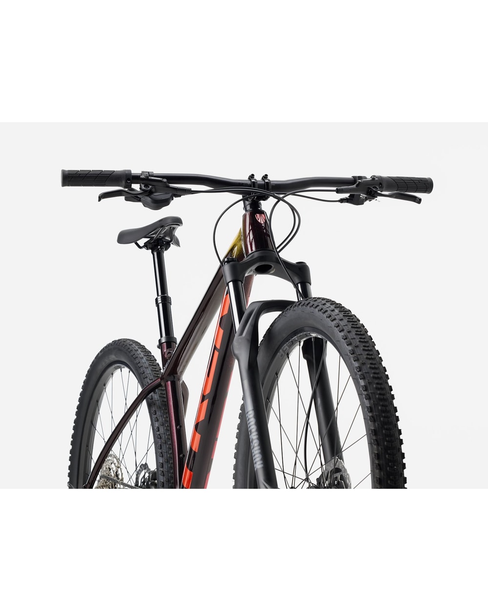 Trek Procaliber 6 - Red Serpentine, front angle
