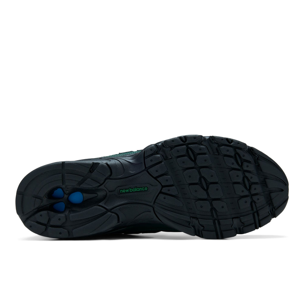 New Balance Men's 740 Running Shoes - Black/Nordic Green, outsole view