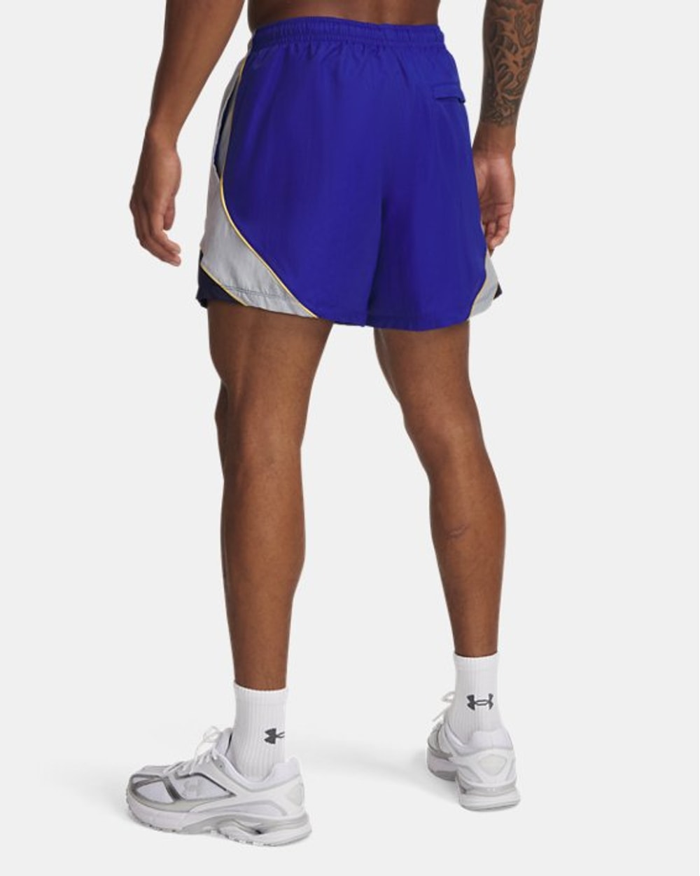 Under Armour Men's Icon Colorblock 6" Volley Shorts