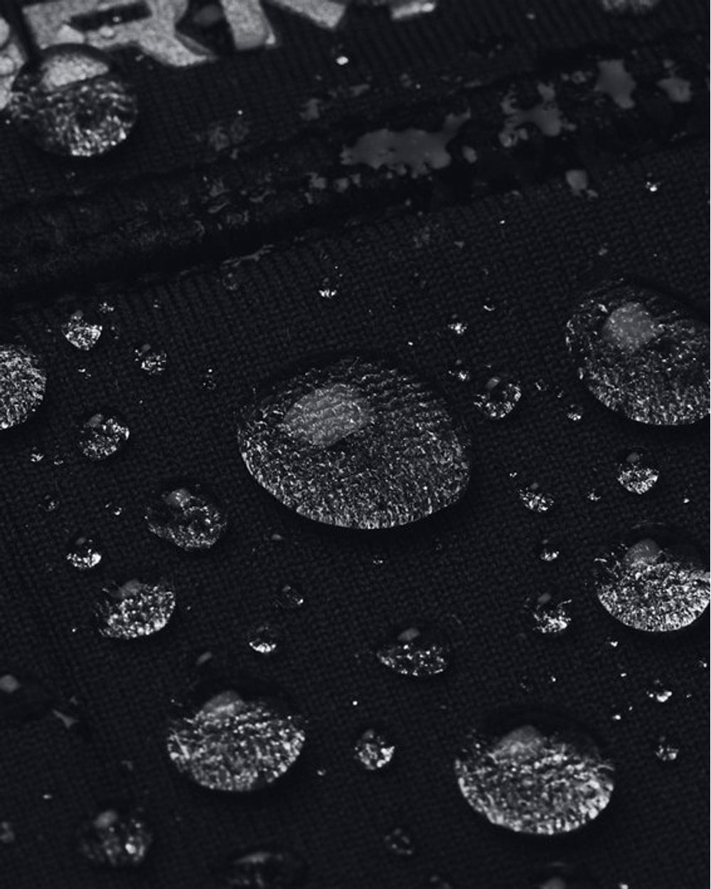 Under Armour Men's Velociti Storm Beanie