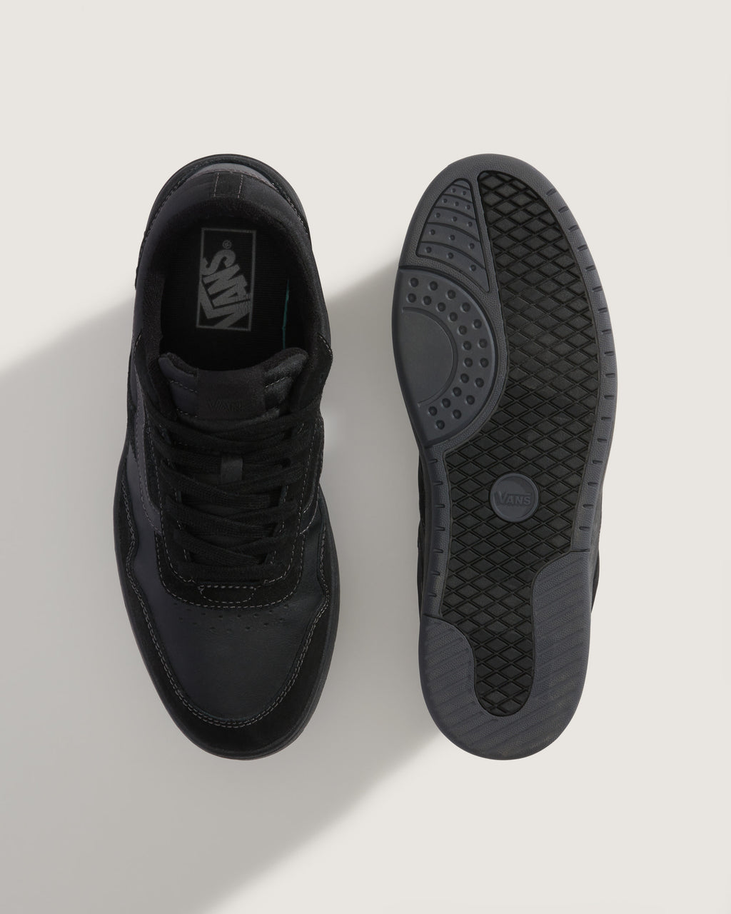 Vans Cruze 3.0 in Black — top and outsole