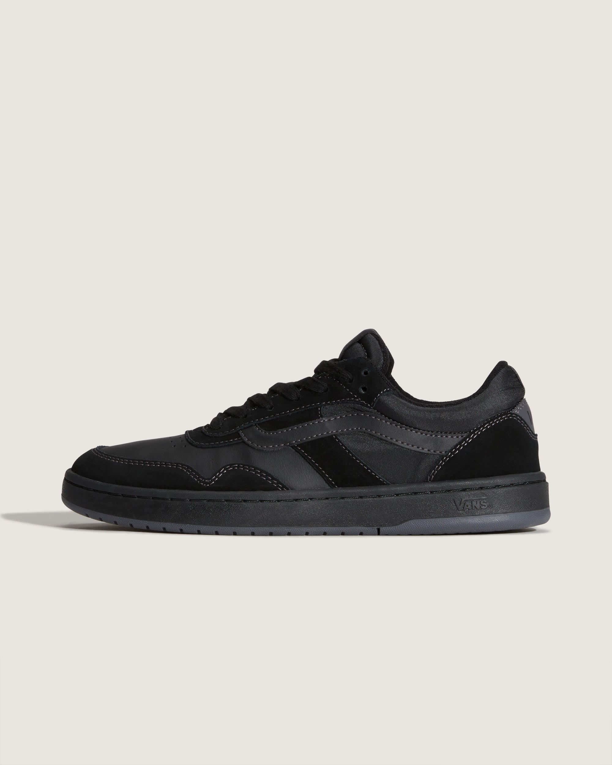 Vans Cruze 3.0 in Black — side profile