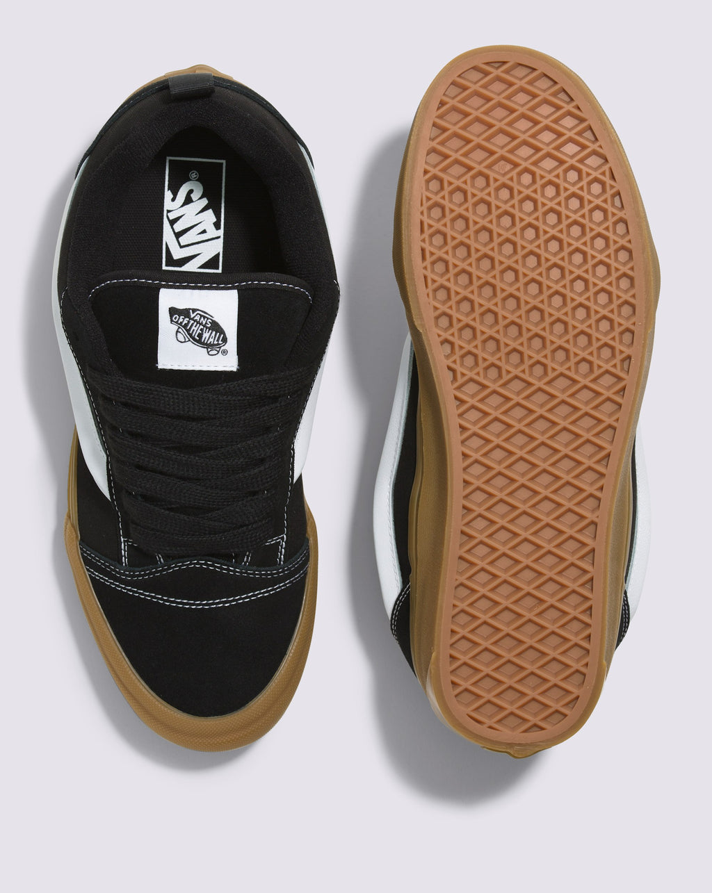 Vans Men's Knu Skool Shoes - BLACK/GUM - ALT2