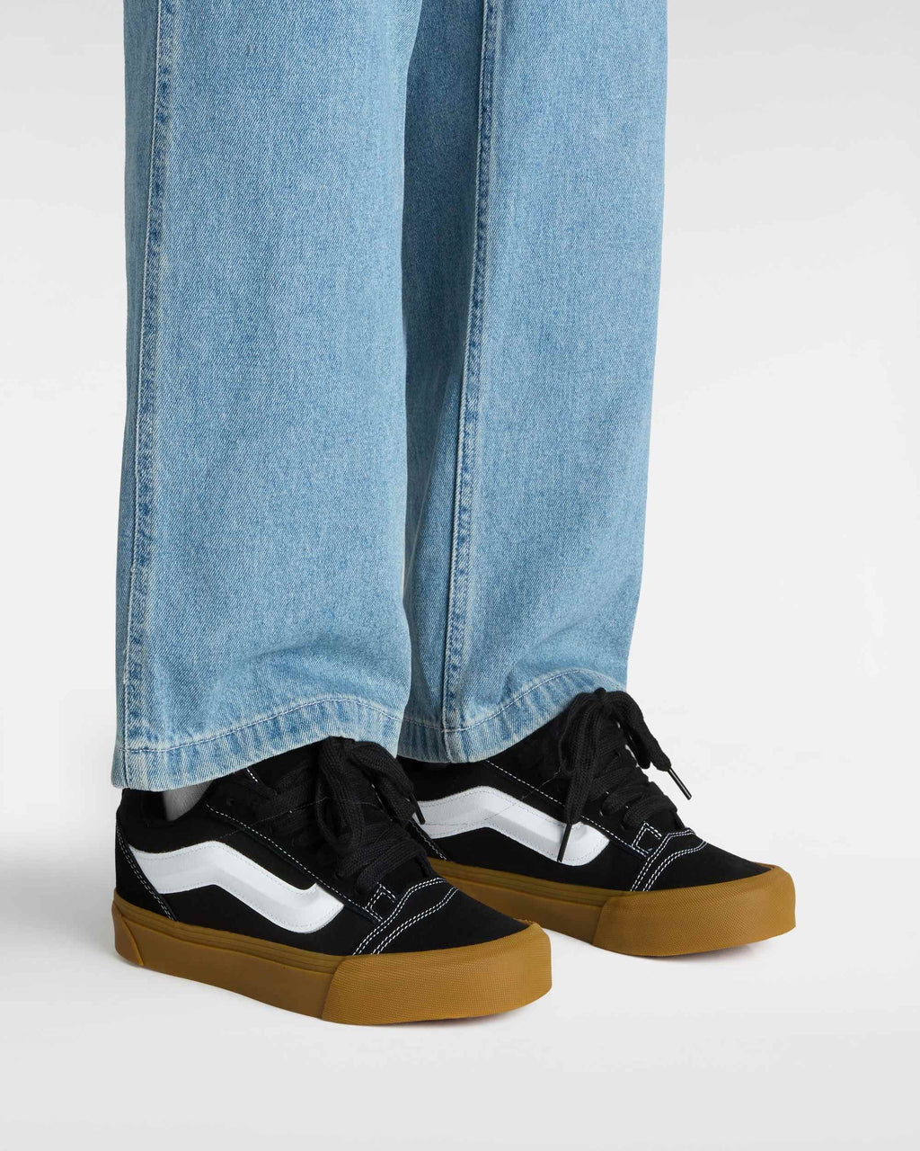 Vans Men's Knu Skool Shoes - BLACK/GUM - on-model