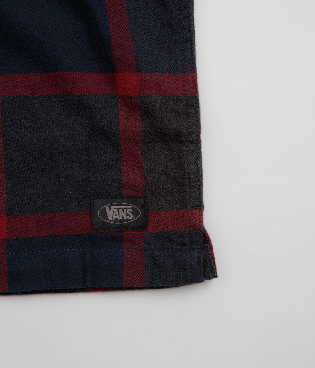Vans Men's Larkspur Plaid Flannel Shirt Parisian Night/Poppy Ember hem label detail