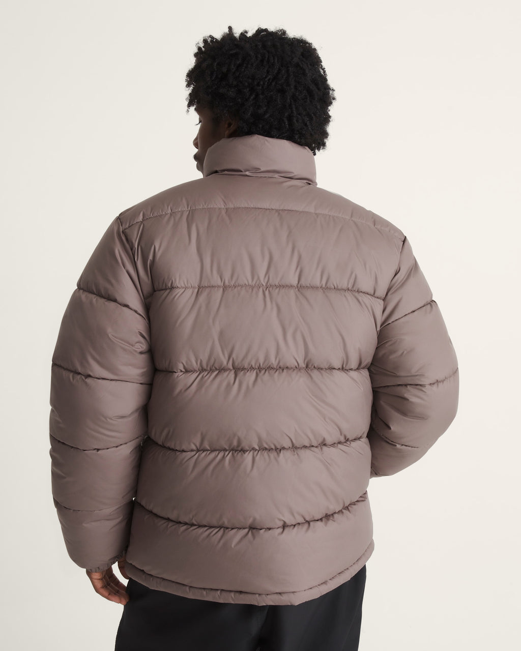 Vans Men's MTE Hillgate No Hood Puffer Jacket in Walnut Brown, on model back