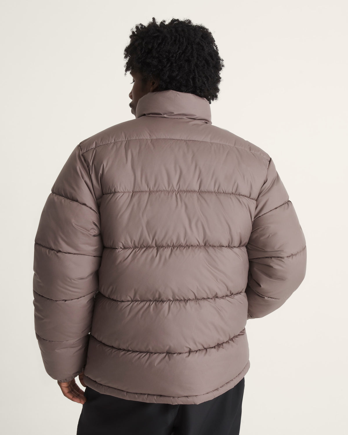 Vans Men's MTE Hillgate No Hood Puffer Jacket in Walnut Brown, on model back