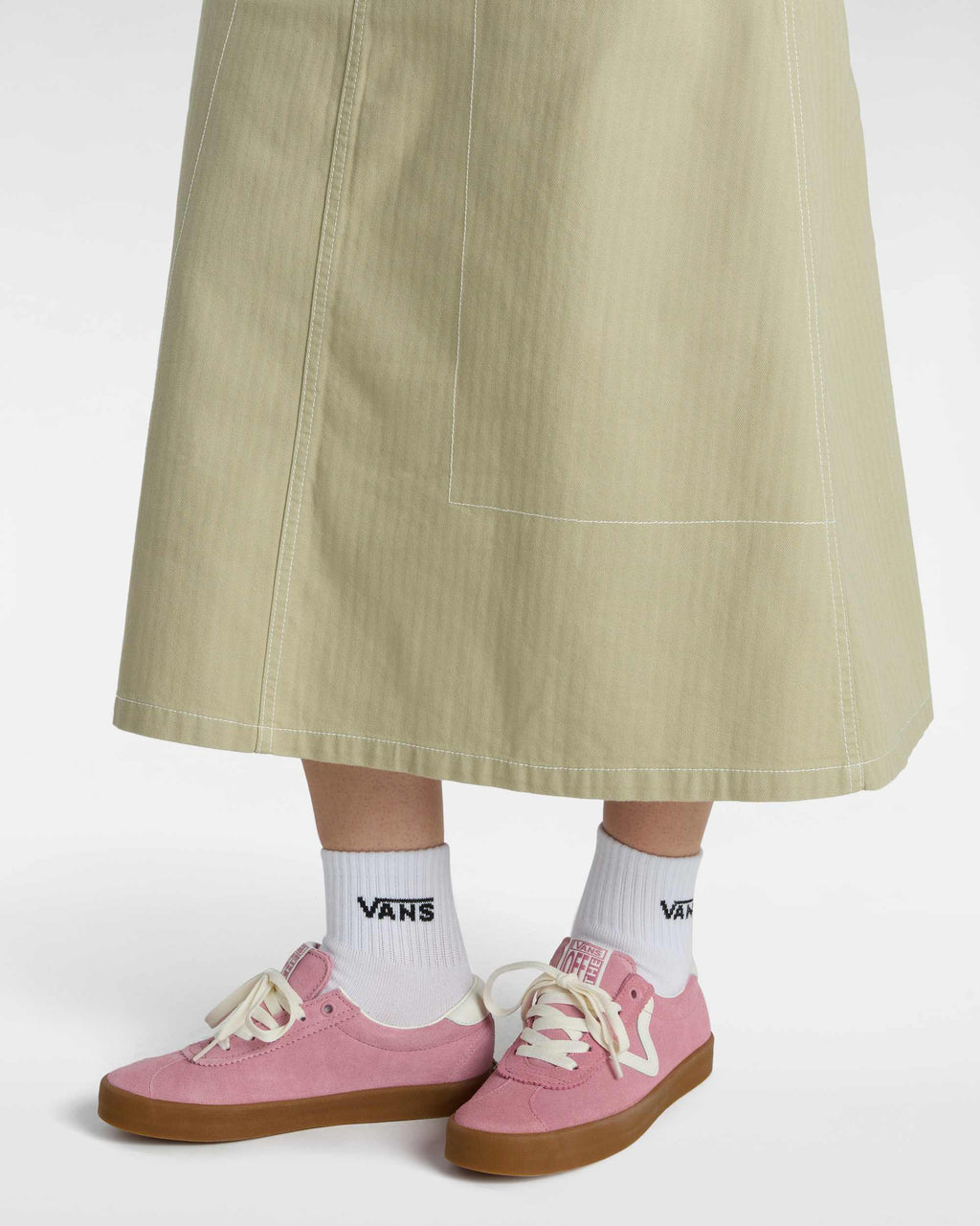 Vans Men's Sport Low Shoes - BABY PINK - on-model