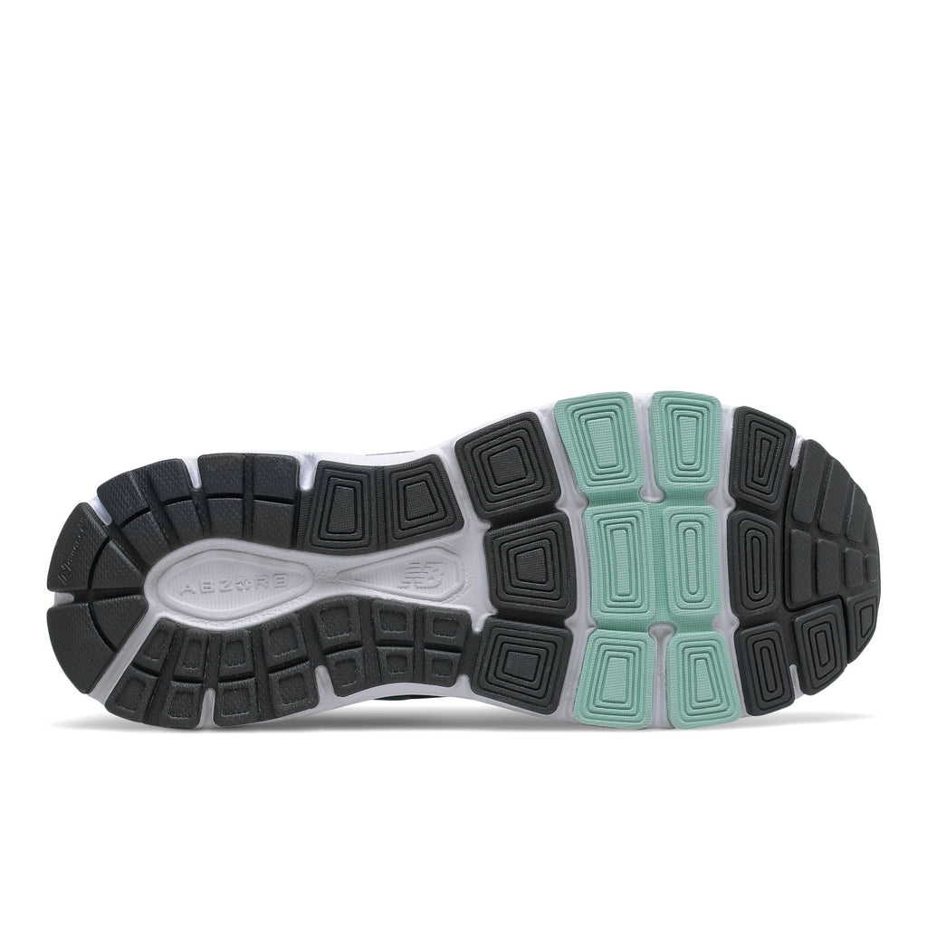 New Balance Women's 840 Black/Mint outsole