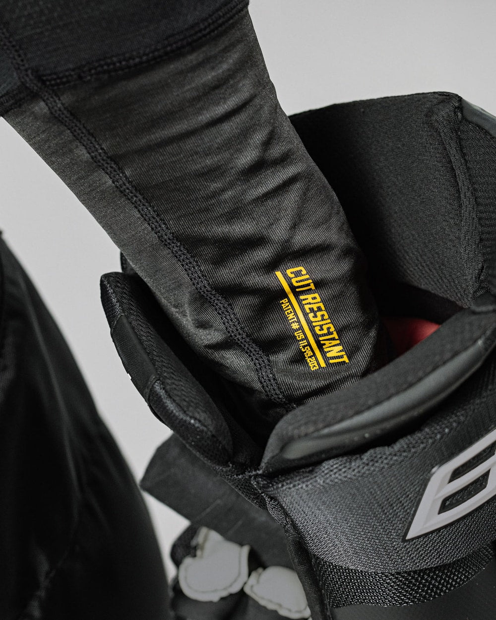 Warroad Elite TILO Neck & Wrist Top - Cutlon wrist detail