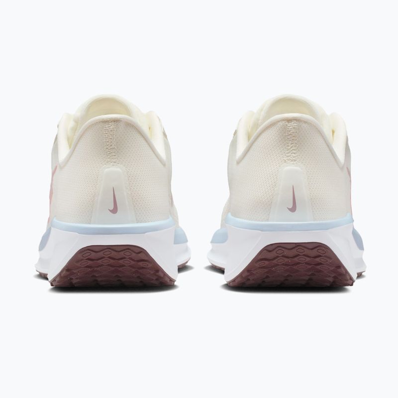 Nike Women's Quest 6 Running Shoes