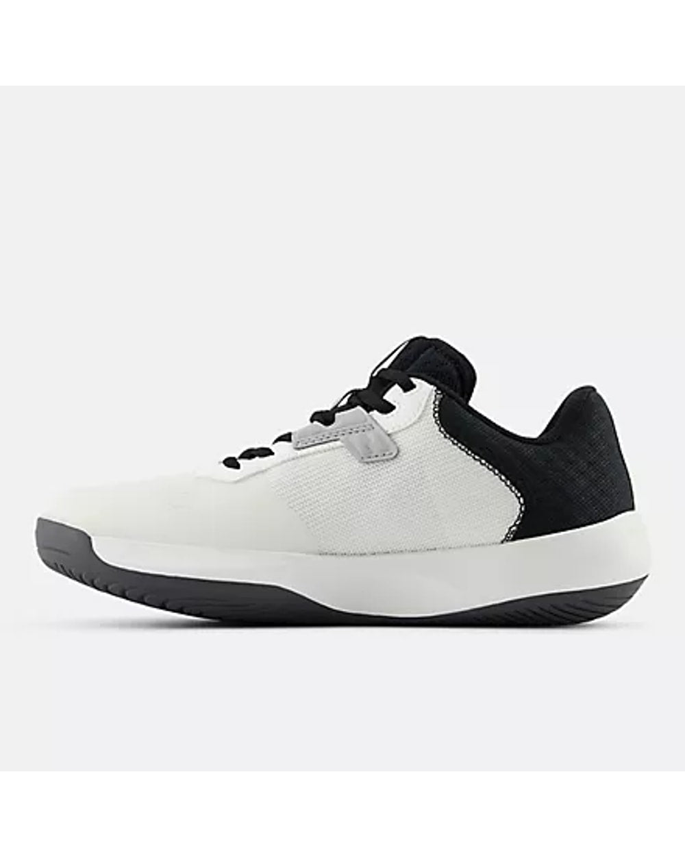 New Balance Women's 696v6 Court Shoes