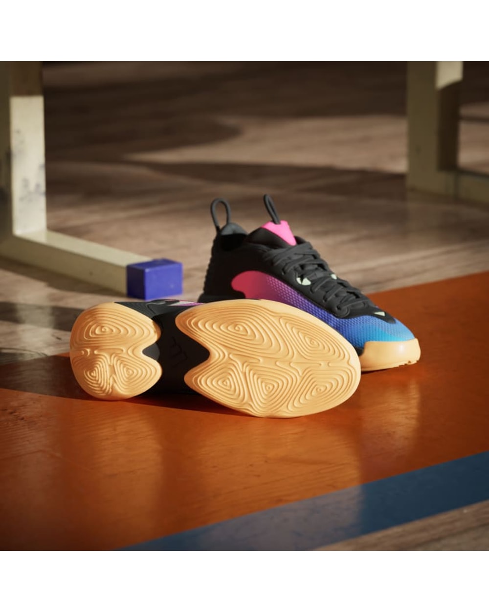 Women's Exhibit Select Basketball Shoes