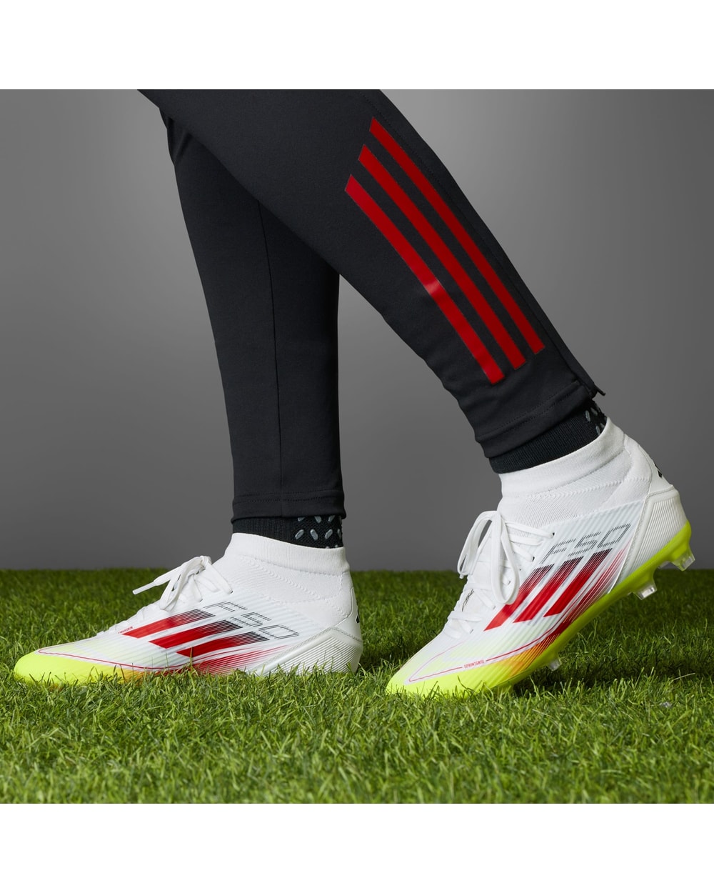 Women's F50 League Mid Firm/Multi-Ground Cleats