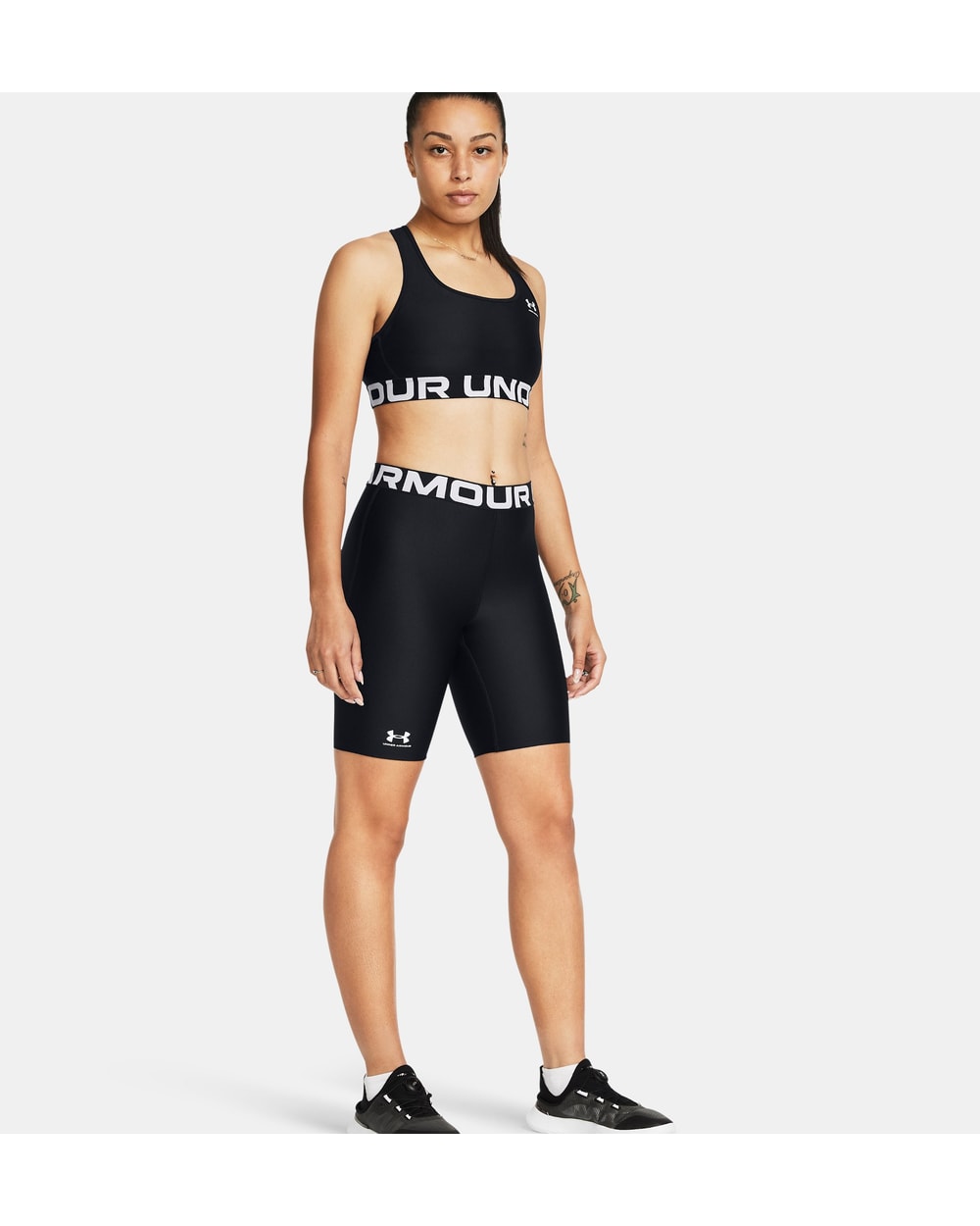 Women's HeatGear 8" Shorts