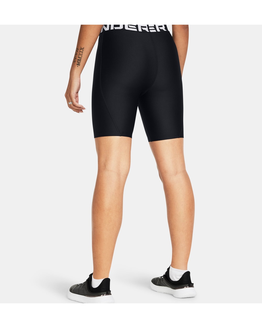 Women's HeatGear 8" Shorts