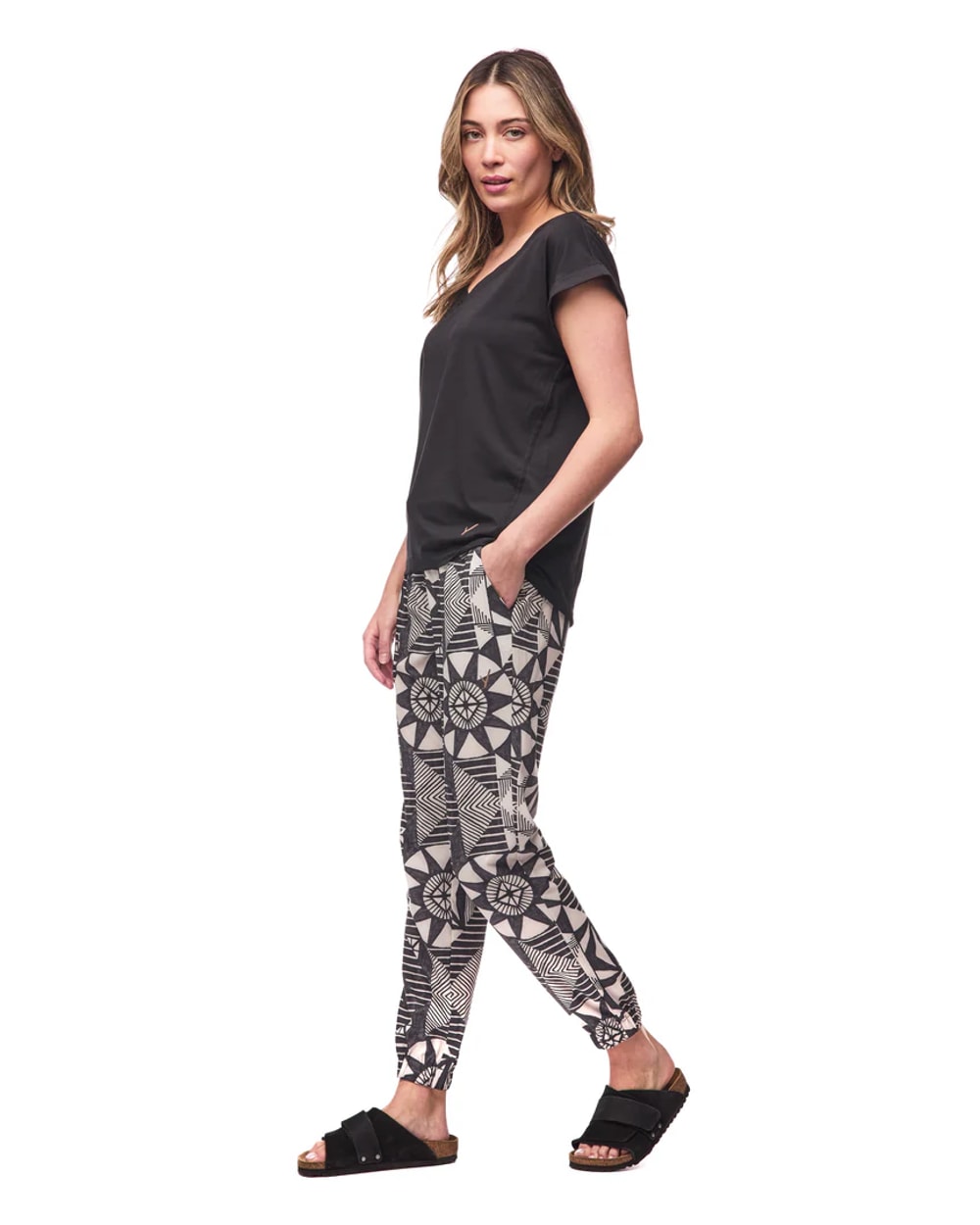 Indyeva Women's Sofi III V-Neck Top