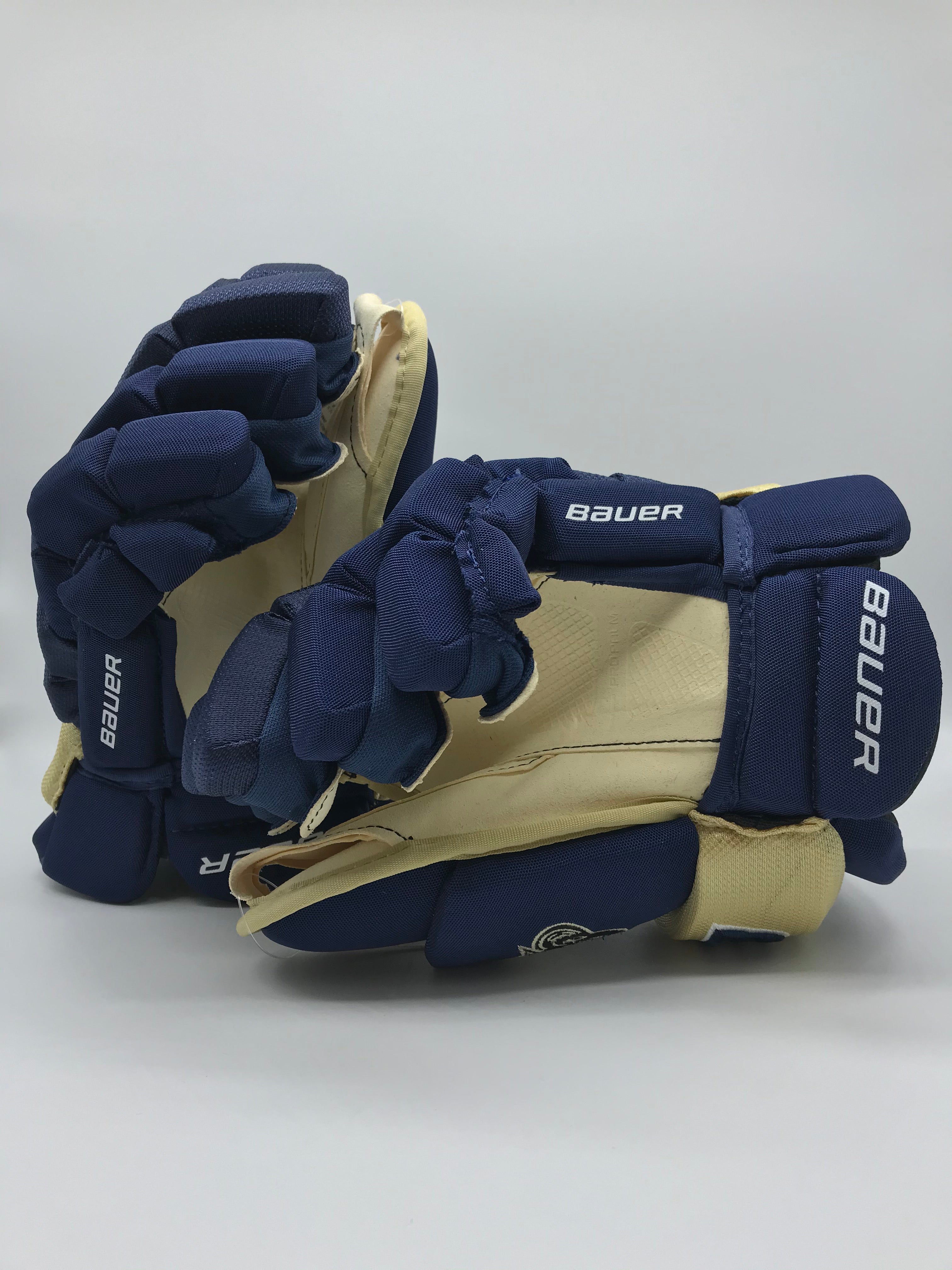 Bauer Intermediate Custom Team Vapor Pro Hockey Gloves- Grande Prairie Knights