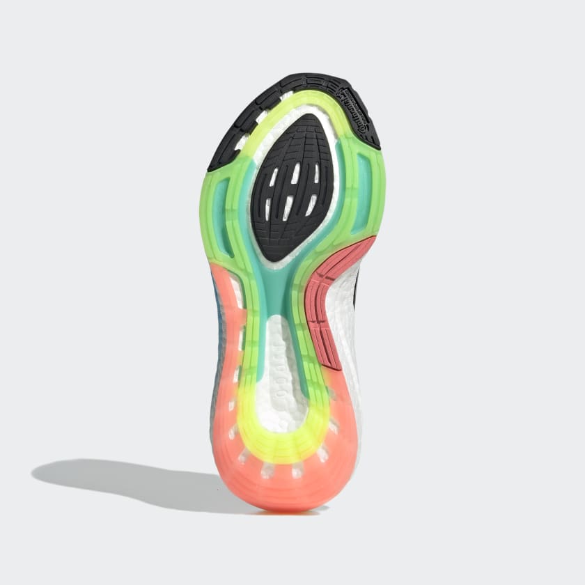 ULTRABOOST 22 WOMENS