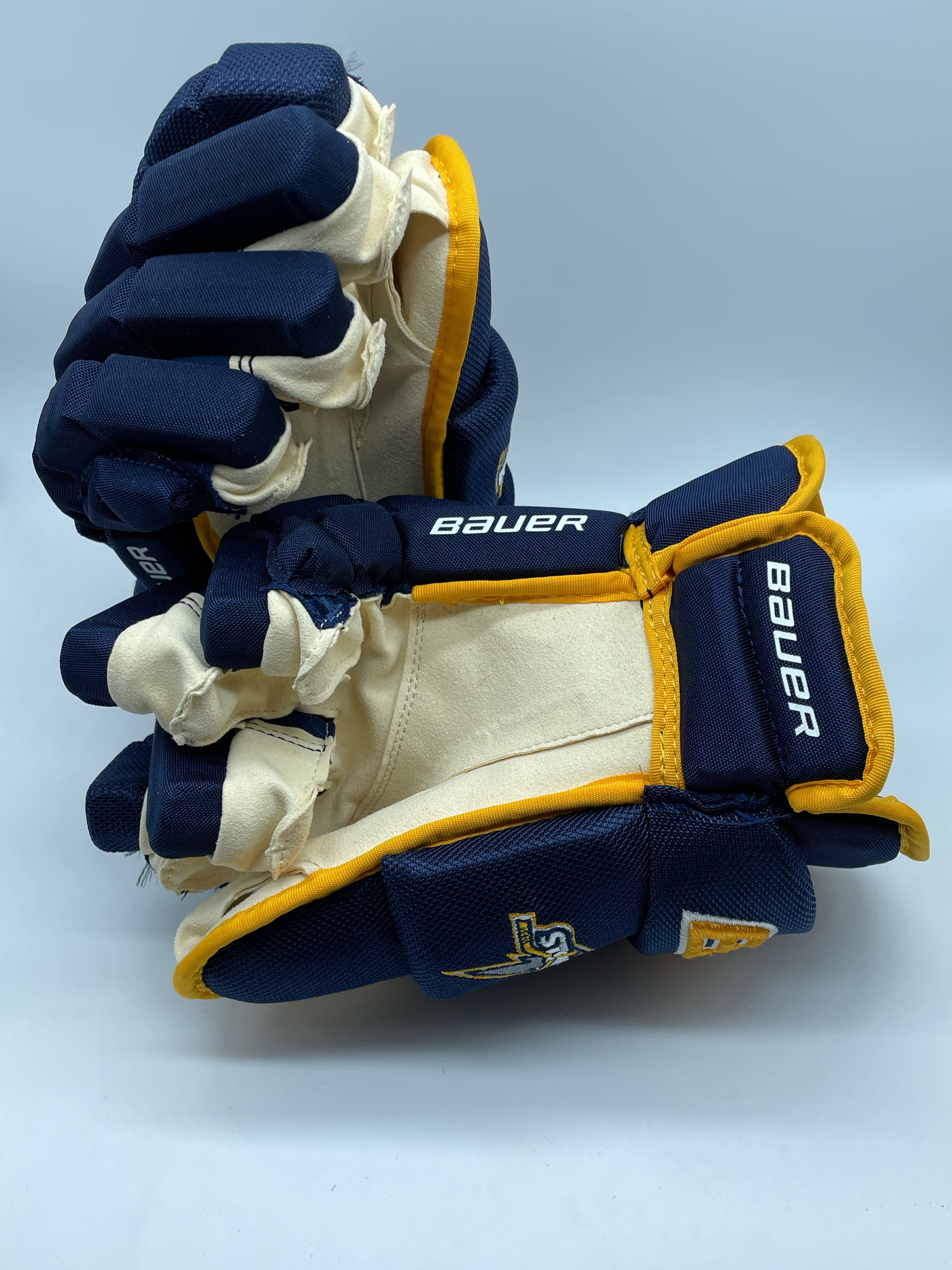 Bauer Intermediate Custom Team Vapor Pro Hockey Gloves- Grande Prairie Storm