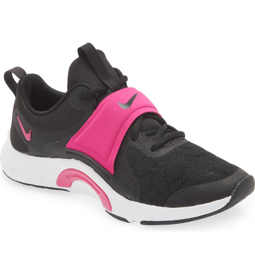 Nike in store season trainer